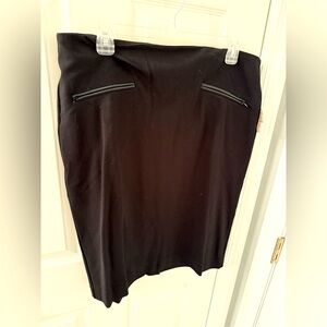 Talbots women’s size 12 black pencil skirt NWT